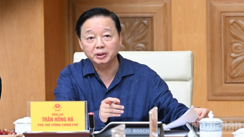 Phó Thủ tướng Trần Hồng Hà phát biểu ý kiến tại họp. Phó Thủ tướng Trần Hồng Hà phát biểu ý kiến tại họp.