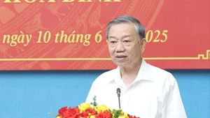 Tổng Bí thư Tô Lâm phát biểu chỉ đạo tại buổi làm việc. (Ảnh: TTXVN)