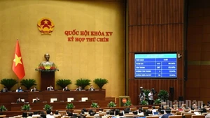 Quốc hội thông qua Nghị quyết về cơ chế đặc biệt xử lý khó khăn, vướng mắc do quy định của pháp luật. (Ảnh: DUY LINH)