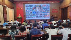 Đại biểu dự hội tại điểm cầu trung tâm thuộc Tỉnh ủy Điện Biên. 