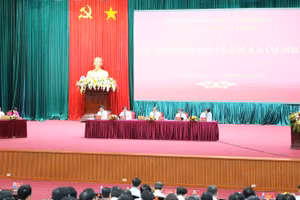 Quang cảnh kỳ họp.