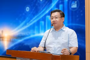 Giáo sư, Tiến sĩ Nguyễn Khắc Quốc Bảo.