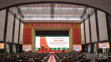 Quang cảnh hội nghị của Quân ủy Trung ương tổng kết 10 năm thực hiện Chỉ thị số 05-CT/TW. 