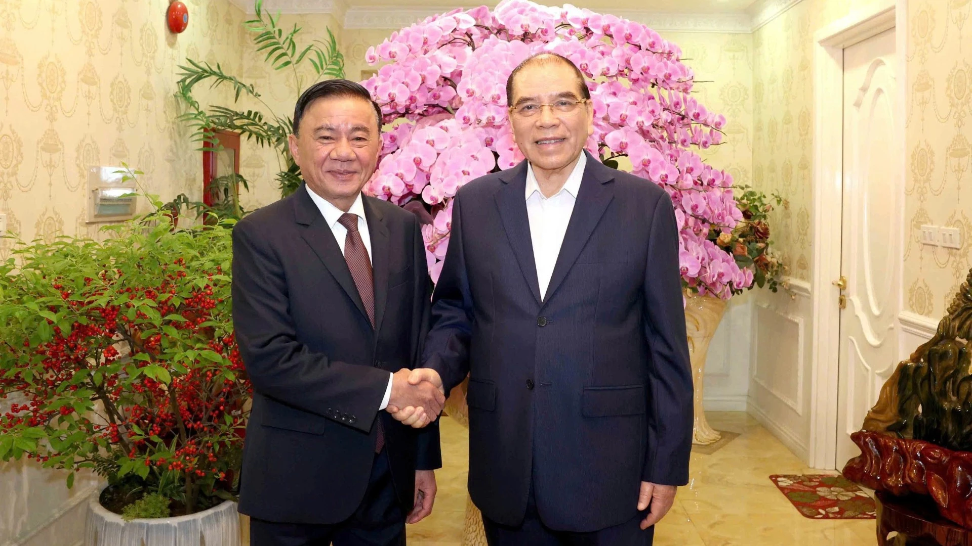 Thường trực Ban Bí thư thăm, chúc Tết nguyên lãnh đạo, chia sẻ quyết sách Đại hội XIV