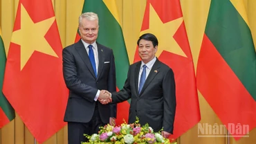 Chủ tịch nước Lương Cường và Tổng thống Litva Gitanas Nauseda tại buổi hội đàm.