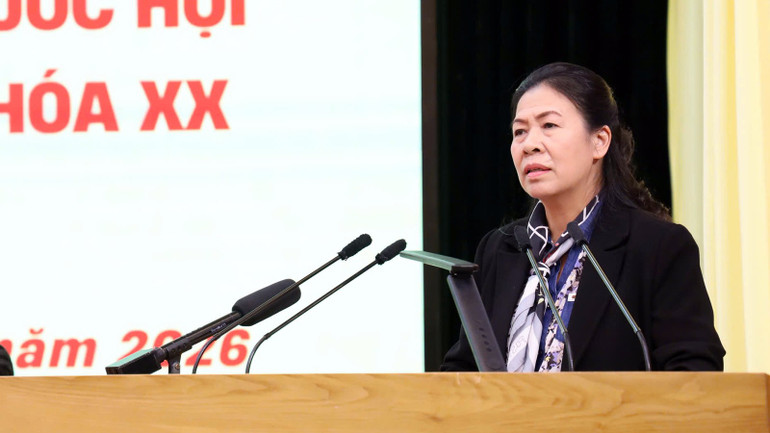 Cử tri phường Minh Xu&acirc;n n&ecirc;u &yacute; kiến, kiến nghị tại hội nghị.