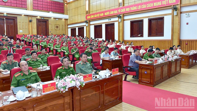 Các đại biểu dự hội nghị. ndo_br_z6790982289457-1a7203f39a64d82fb6c52ec652579252.jpg