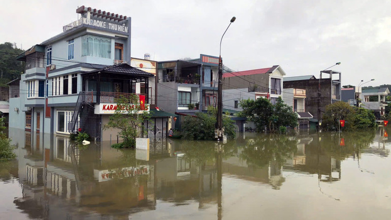 Houses in Na Hang commune, Tuyen Quang province were flooded. na-hang.jpg