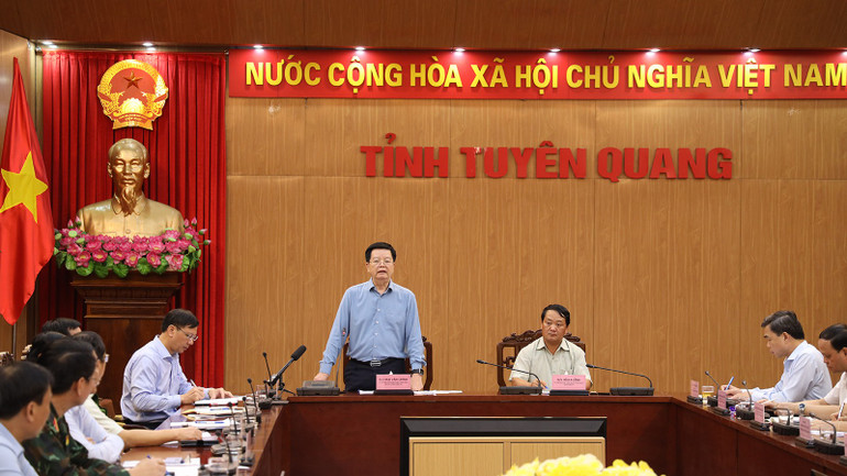 Phó Thủ tướng Mai Văn Chính phát biểu tại buổi làm việc. kubi0286.jpg