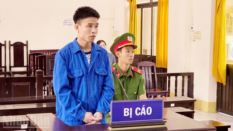 Bị cáo Cao Xuân Hoàng tại phiên tòa. (Ảnh: VĂN VŨ)