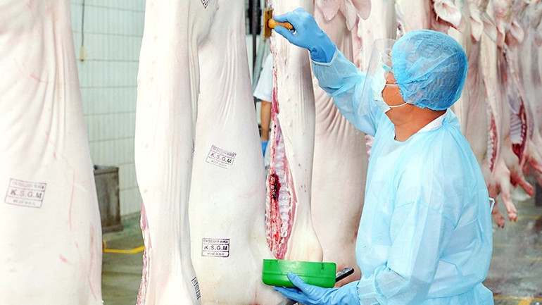 VISSAN đã tiên phong áp dụng nền tảng truy xuất nguồn gốc TE-FOOD cho sản phẩm thịt heo VietGAP. (Ảnh: VISSAN) vissan-4.jpg