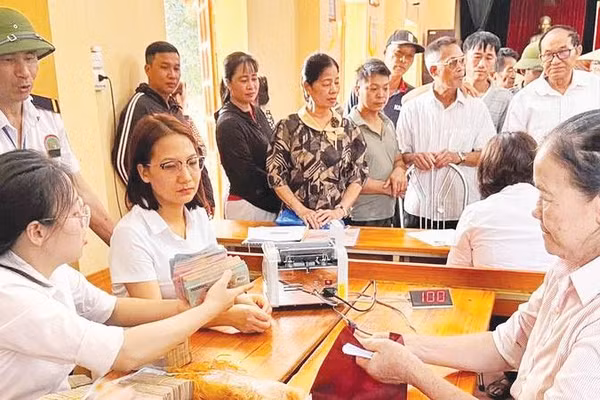 Xây dựng chính quyền thân thiện, hiệu quả