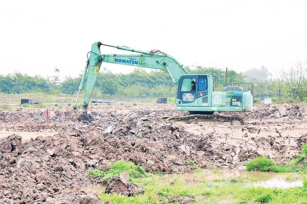 Thi công dự án đường song hành vành đai 5 trên địa bàn tỉnh Ninh Bình.