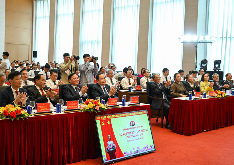 Bí thư Đảng ủy Quốc hội, Chủ tịch Quốc hội Trần Thanh Mẫn và các đại biểu dự khai mạc Đại hội. (Ảnh: DUY LINH) 1a-2620.jpg