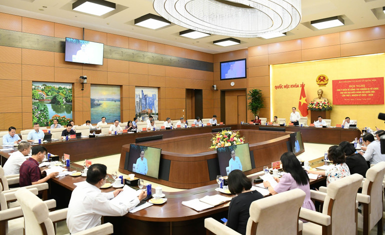 Quang cảnh cuộc họp tại Nhà Quốc hội. (Ảnh: DUY LINH) 4-2048-01.jpg
