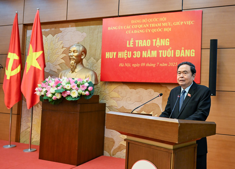 Bí thư Đảng ủy Quốc hội, Chủ tịch Quốc hội Trần Thanh Mẫn phát biểu tại buổi lễ. (Ảnh DUY LINH ) bnd-1954.jpg