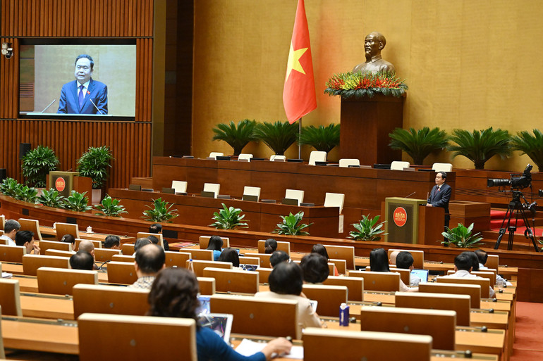 Quang cảnh hội nghị tại Phòng họp Diên Hồng. (Ảnh: THỦY NGUYÊN) anh-8.jpg