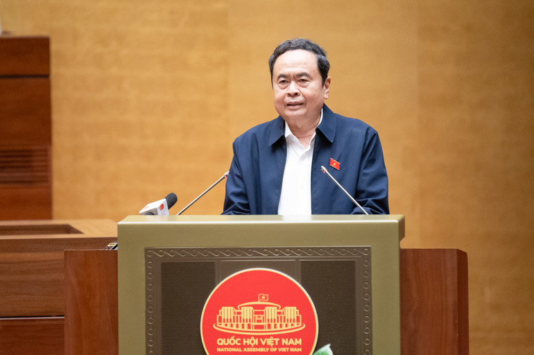 Ο Πρόεδρος της Εθνοσυνέλευσης, Tran Thanh Man, εκφώνησε ομιλία στο συνέδριο. (Φωτογραφία: DUY LINH) 2-3347.jpg