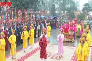 [Video] Lễ dâng hương tưởng niệm Tổ Mẫu Âu Cơ tại xã Hiền Lương