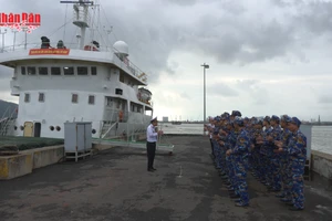 [Video] Những người lính canh giữ mùa xuân nơi biển trời Miền Trung