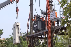 [Video] Tăng nguồn, tiết kiệm điện, bảo đảm cung ứng mùa nắng nóng