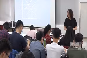 [Video] Ban hành chuẩn nghề nghiệp giảng viên đại học trên toàn hệ thống