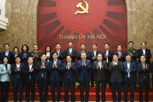 Tổng Bí thư Tô Lâm, các đồng chí lãnh đạo Đảng, Nhà nước và các đại biểu dự buổi làm việc với Ban Thường vụ Thành ủy Hà Nội. (Ảnh: ĐĂNG KHOA)