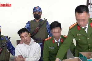 [Video] Bắt đối tượng mua bán trái phép 15.000 viên ma túy tổng hợp