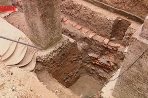 [Video] Phát hiện tầng văn hóa dày 6m tại Hoàng thành Thăng Long 