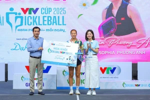 Hoa khôi Sophia Phương Anh.