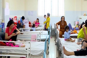 [Video] TP Hồ Chí Minh: Ca tay chân miệng tăng mạnh, ghi nhận 2 ca tử vong trong tuần