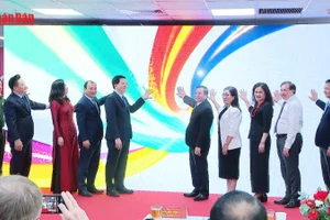 [Video] Khai trương Trung tâm Báo chí Triển lãm thành tựu đất nước 2025