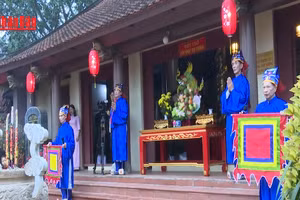 [Video] Khai hội Đền Chu Hưng tại xã Hạ Hòa, tỉnh Phú Thọ