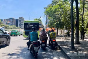 Ngày 26/4, ghi nhận là ngày nắng nóng gay gắt nhất kể từ đầu mùa hè năm nay.