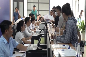 [Video] Người dân Hà Nội sắp được xử lý 95% thủ tục hành chính tại nhà