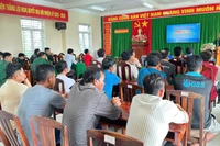 Buổi tuyên truyền nằm trong kế hoạch đợt cao điểm chống khai thác bất hợp pháp, không báo cáo và không theo quy định (IUU) do Đồn Biên phòng cửa khẩu cảng An Thới tổ chức. (Ảnh: VĂN ĐỨC)