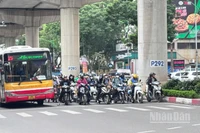 Sự xuất hiện của camera AI khiến người dân có thái độ chấp hành quy định về an toàn giao thông nghiêm túc hơn. (Ảnh: PHƯƠNG THẢO)