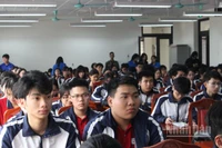 Kỳ bầu cử sắp tới nhận được nhiều sự quan tâm và mong đợi của các bạn trẻ.