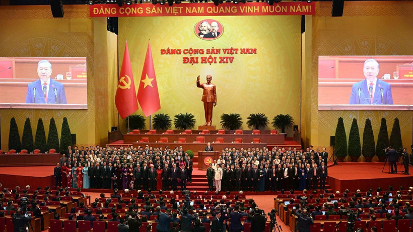 Ban Chấp hành Trung ương khóa XIV ra mắt Đại hội. (Ảnh: DUY LINH)