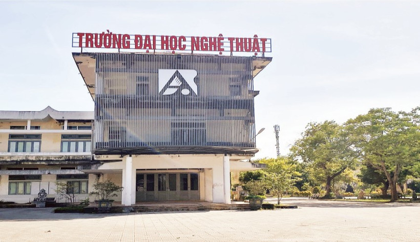 Trường đại học Nghệ thuật, Đại học Huế từng là cái nôi đào tạo tài năng mỹ thuật của miền trung và Tây Nguyên.