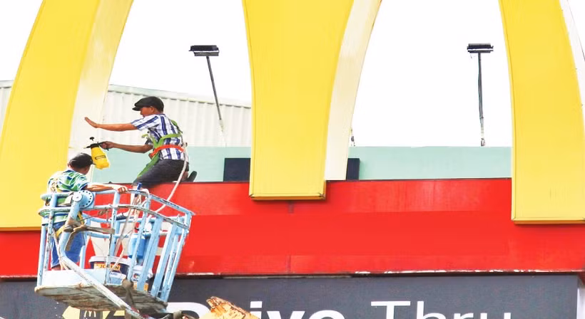 Người lao động cần nâng cao ý thức, trách nhiệm trong vấn đề bảo đảm an toàn lao động cho chính mình. (Ảnh THẾ ANH)