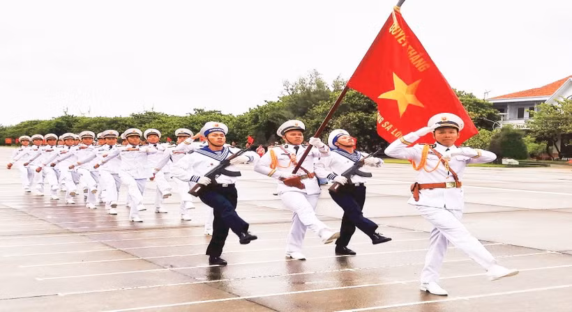 Chắc tay súng, với quyết tâm “còn người còn đảo”.