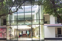 Trường cao đẳng nghề Thiết kế và Thời trang London.