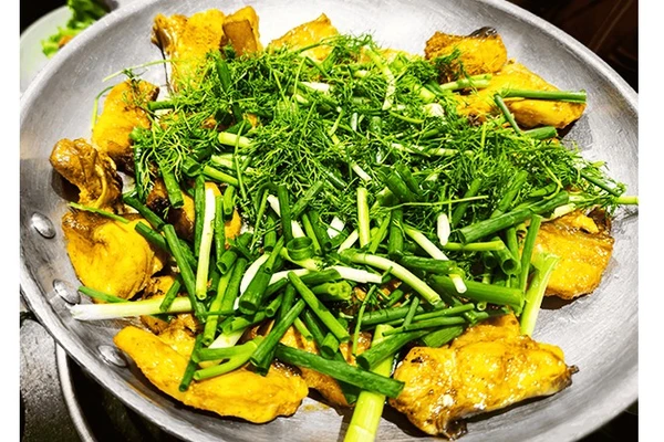 Chả cá Lã Vọng là món ăn được nhiều thực khách ưa thích khi đến Hà Nội.