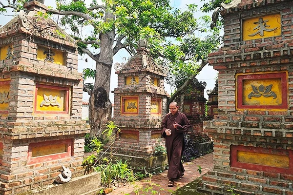 Thượng tọa Thích Thanh Phương.