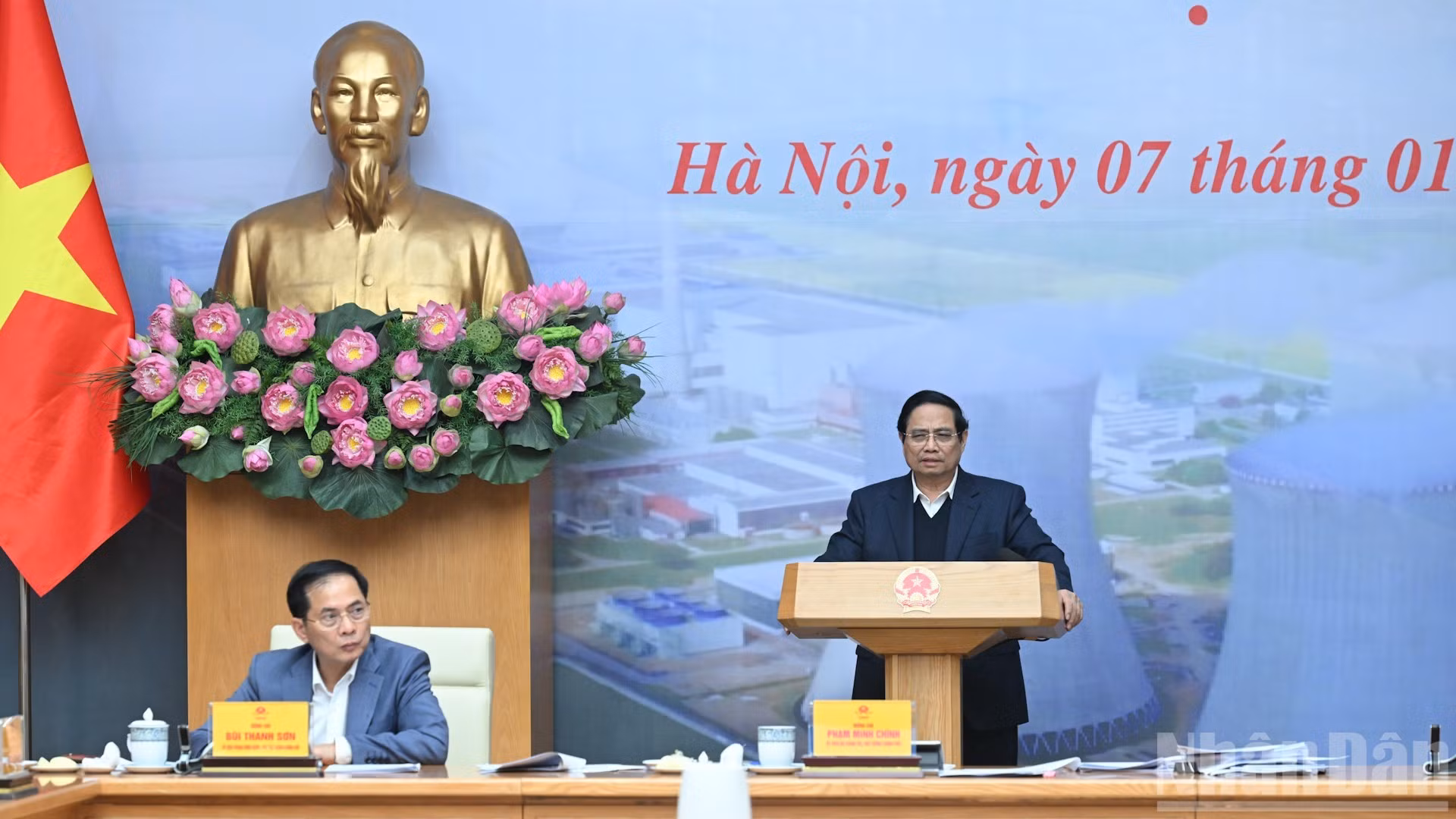 Thủ tướng Phạm Minh Chính phát biểu chỉ đạo tại phiên họp.