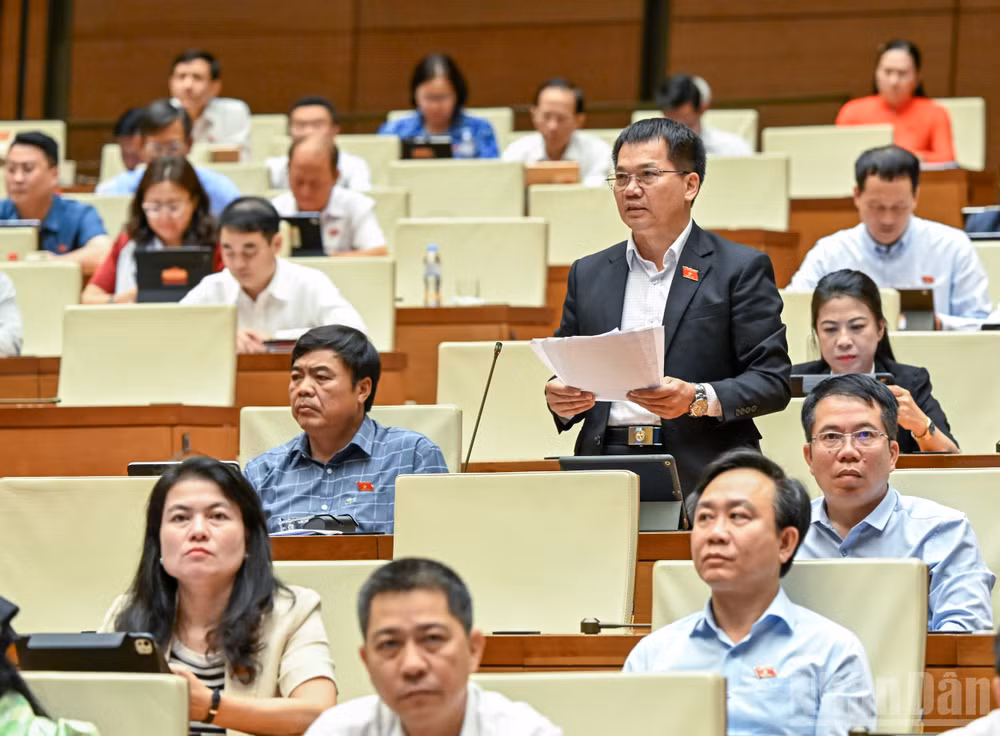 ndo_br_duong-khac-mai-lam-dong.jpg