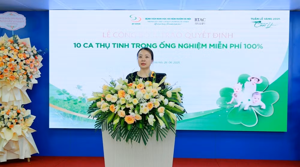 1-ths-bs-le-thi-thu-hien-giam-doc-chuyen-mon-bv-phat-bieu.jpg