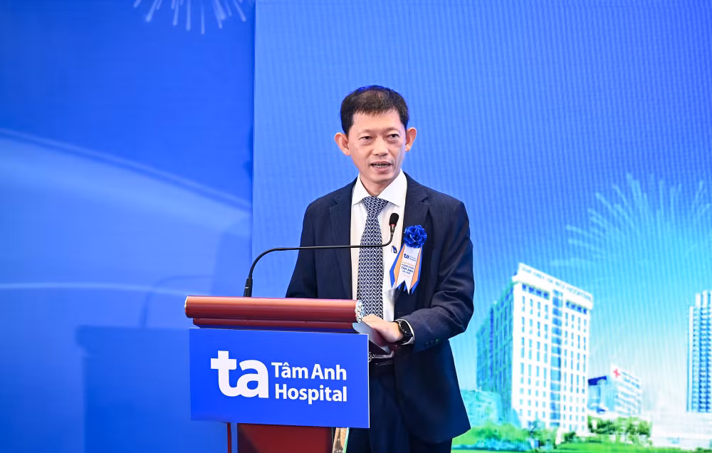 tsbs-duong-huy-luong-pho-cuc-truong-cuc-quan-ly-kham-chua-benh-bo-y-te-ky-vong-phong-kham-da-khoa-tam-anh-cau-giay-cung-trung-tam-tiem-chung-vnvc-the-west-cau-giay-cung-cap-dich-vu-y-te-chat-luong-cao-dap.png