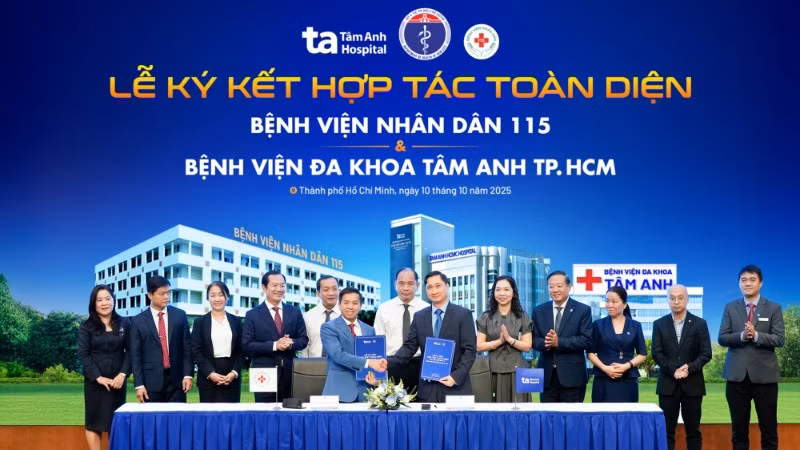 Lễ ký kết có sự chứng kiến của Phó Giáo sư, Tiến sĩ Tăng Chí Thượng - Giám đốc Sở Y tế Thành phố Hồ Chí Minh; Phó Giáo sư, Tiến sĩ Nguyễn Anh Dũng - Phó Giám đốc Sở Y tế Thành phố Hồ Chí Minh cùng lãnh đạo hai bệnh viện.